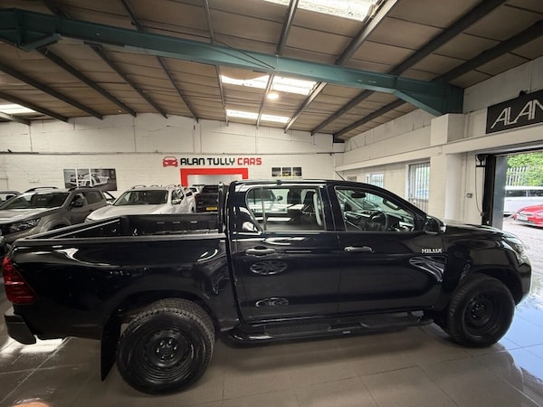 Used Toyota Hilux 2021 for sale - 75549342: Photo 8