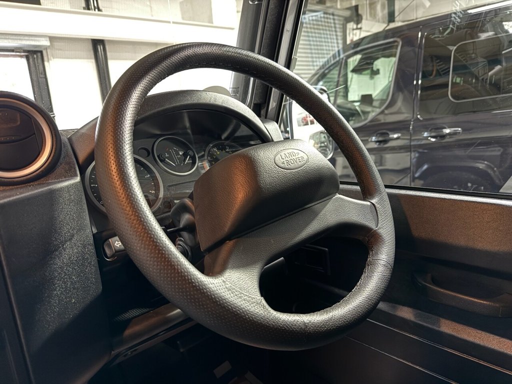 Used Land Rover Defender 2015 for sale - 76559199: Photo 26