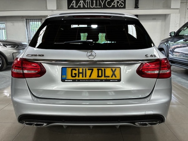 Used Mercedes-Benz C-Class 2017 for sale - 75653857: Photo 4