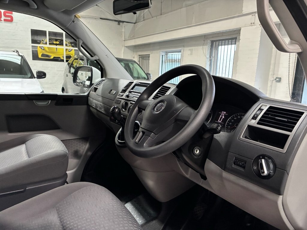 Used Volkswagen Transporter 2015 for sale - 76820655: Photo 17