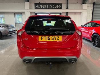 Used Volvo V60 2015 for sale - 79334093: Photo