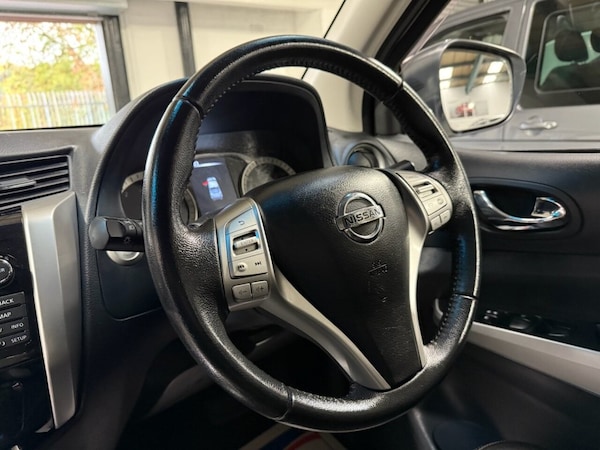 Used Nissan Navara 2017 for sale - 76279504: Photo 28