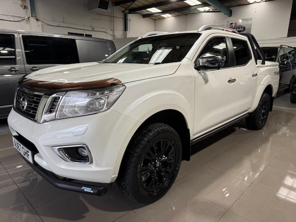 Used Nissan Navara 2017 for sale - 76279504: Photo 2