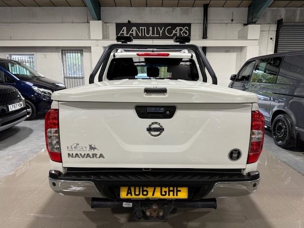 Used Nissan Navara 2017 for sale - 76279504: Photo 4