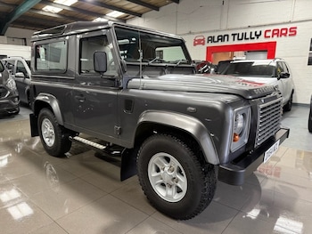 Land Rover Defender feature image