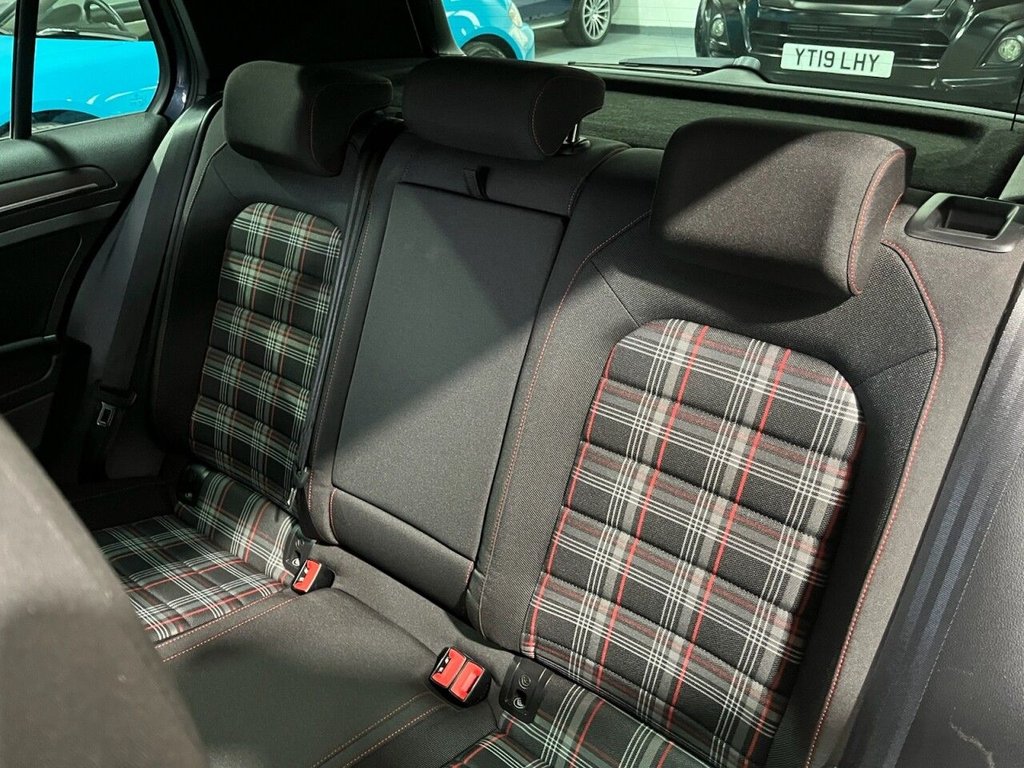 Used Volkswagen Golf 2018 for sale - 77849826: Photo 24