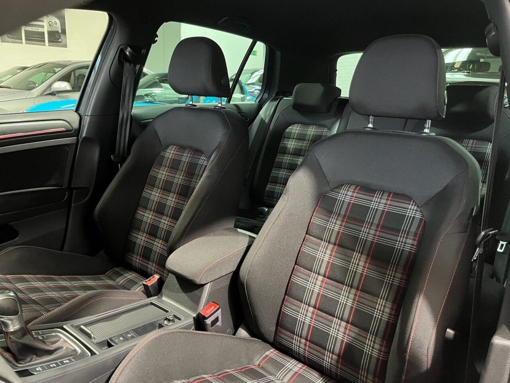 Used Volkswagen Golf 2018 for sale - 77849826: Photo 26