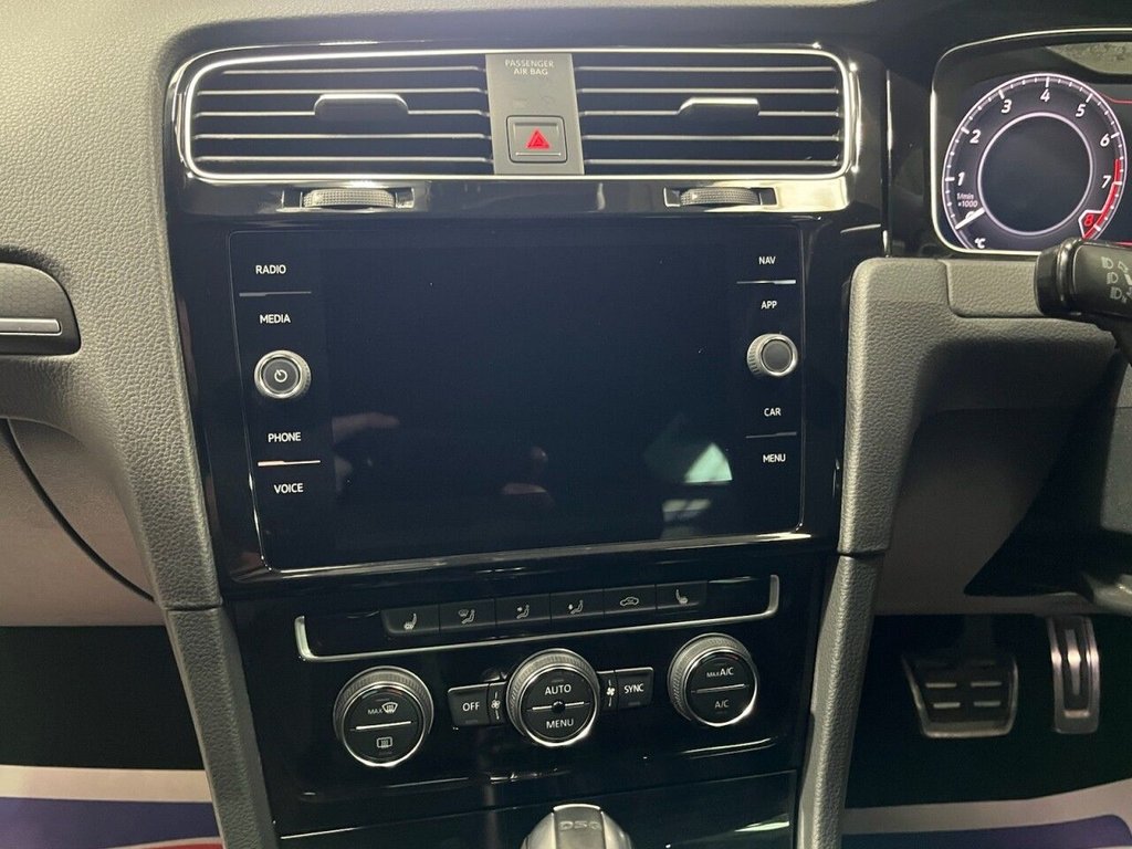 Used Volkswagen Golf 2018 for sale - 77849826: Photo 27