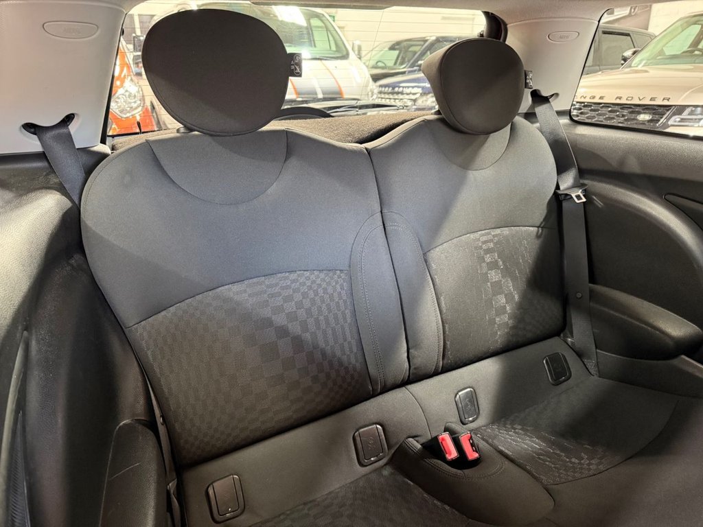 Used MINI Hatch 2010 for sale - 77765527: Photo 17