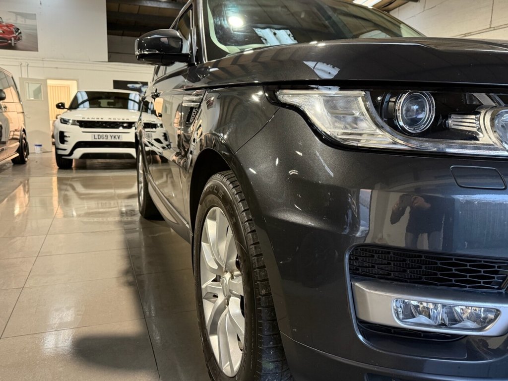 Used Land Rover Range Rover Sport 2016 for sale - 76617671: Photo 10