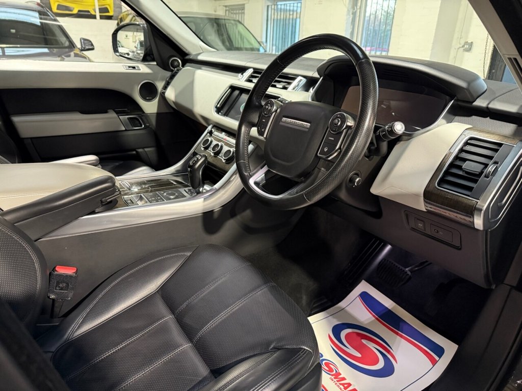 Used Land Rover Range Rover Sport 2016 for sale - 76617671: Photo 16