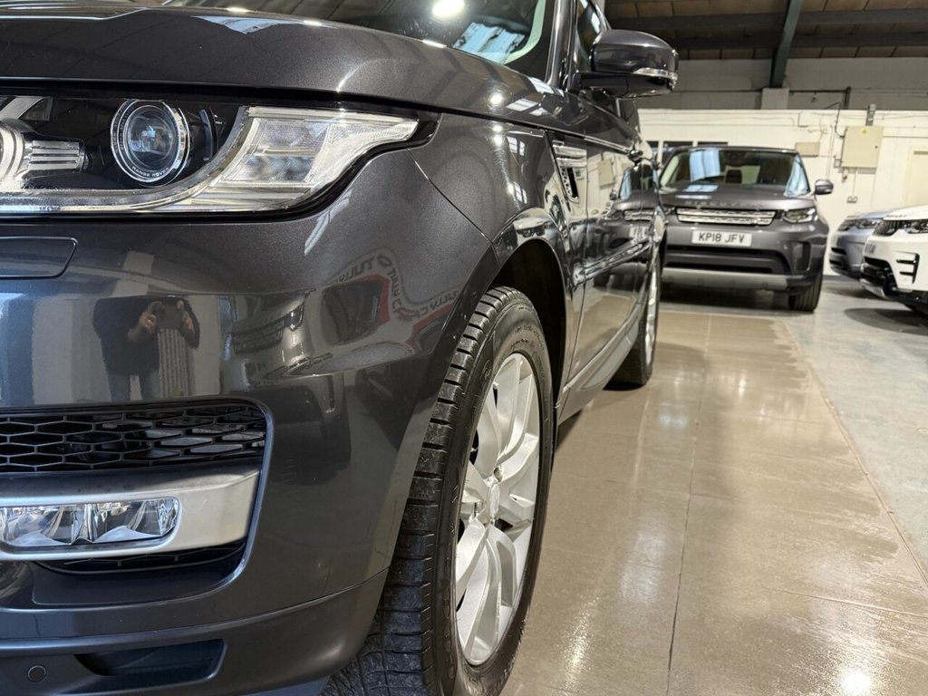 Used Land Rover Range Rover Sport 2016 for sale - 76617671: Photo 9