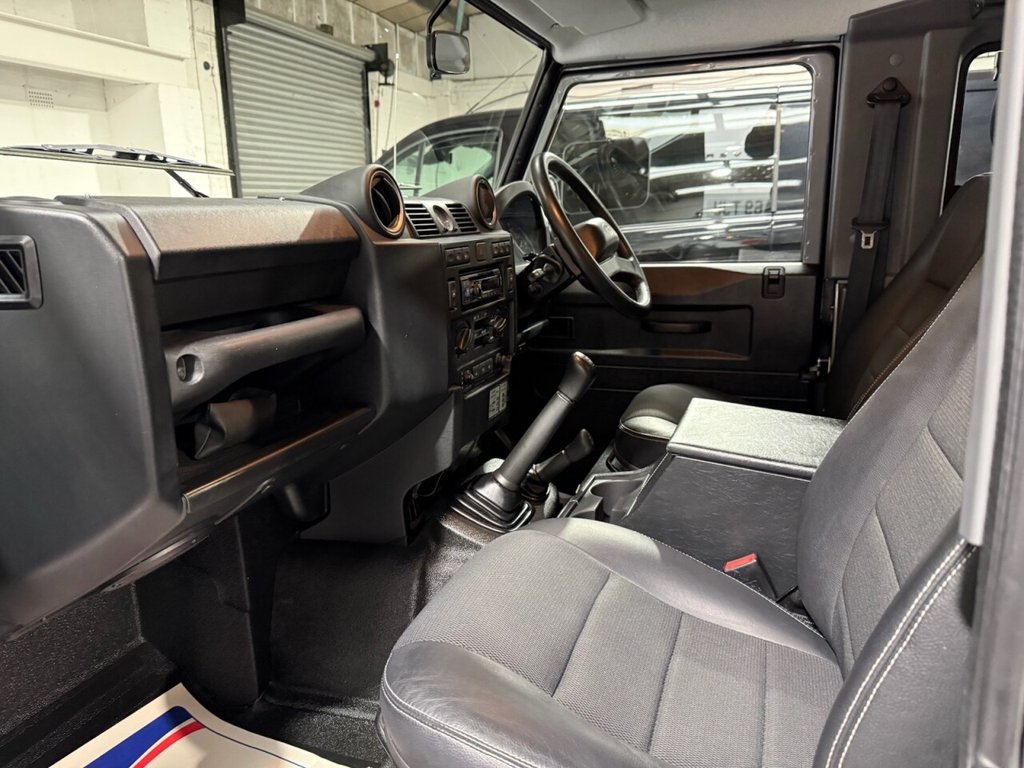 Used Land Rover Defender 2014 for sale - 76868048: Photo 22