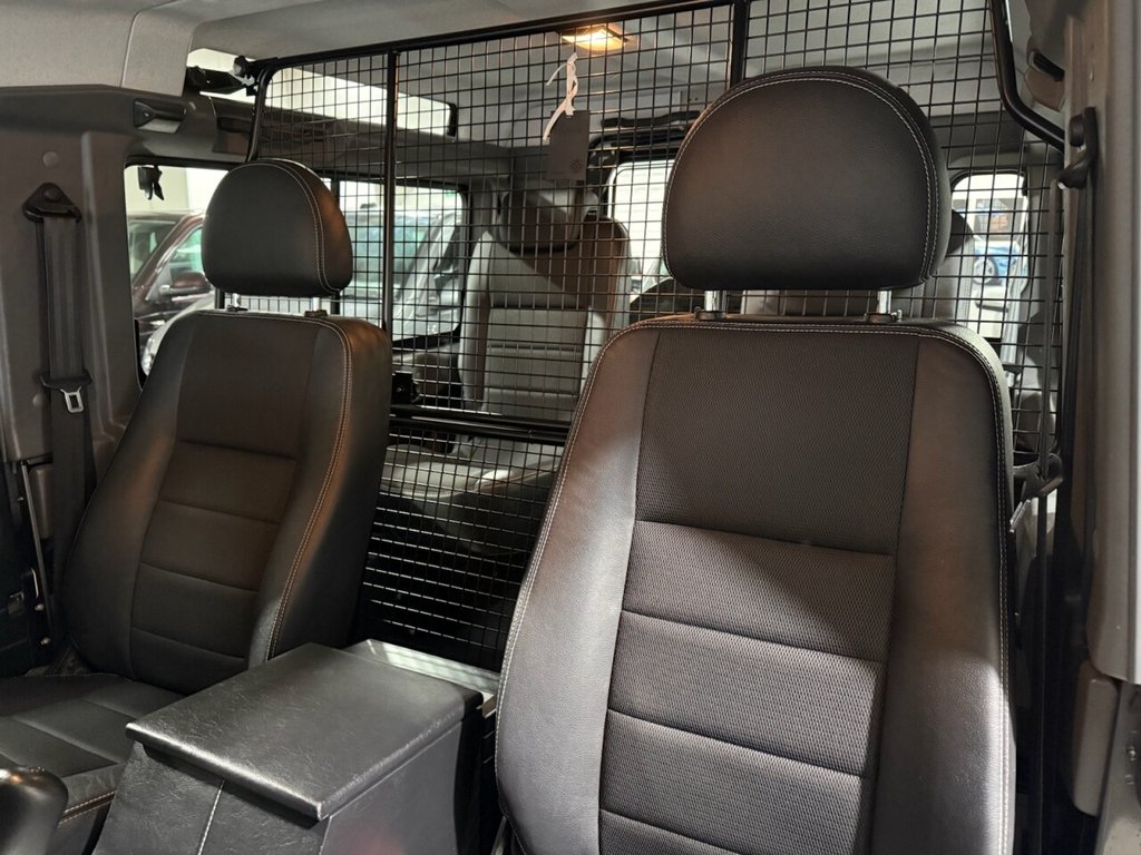 Used Land Rover Defender 2014 for sale - 76868048: Photo 23