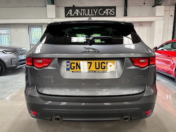 Used Jaguar F-Pace 2017 for sale - 78943453: Photo