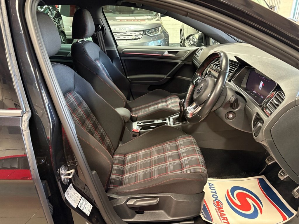 Used Volkswagen Golf 2017 for sale - 77820961: Photo 14