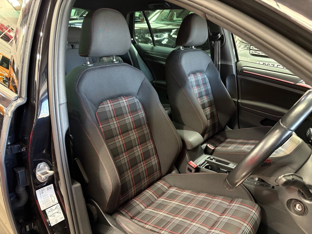 Used Volkswagen Golf 2017 for sale - 77820961: Photo 17