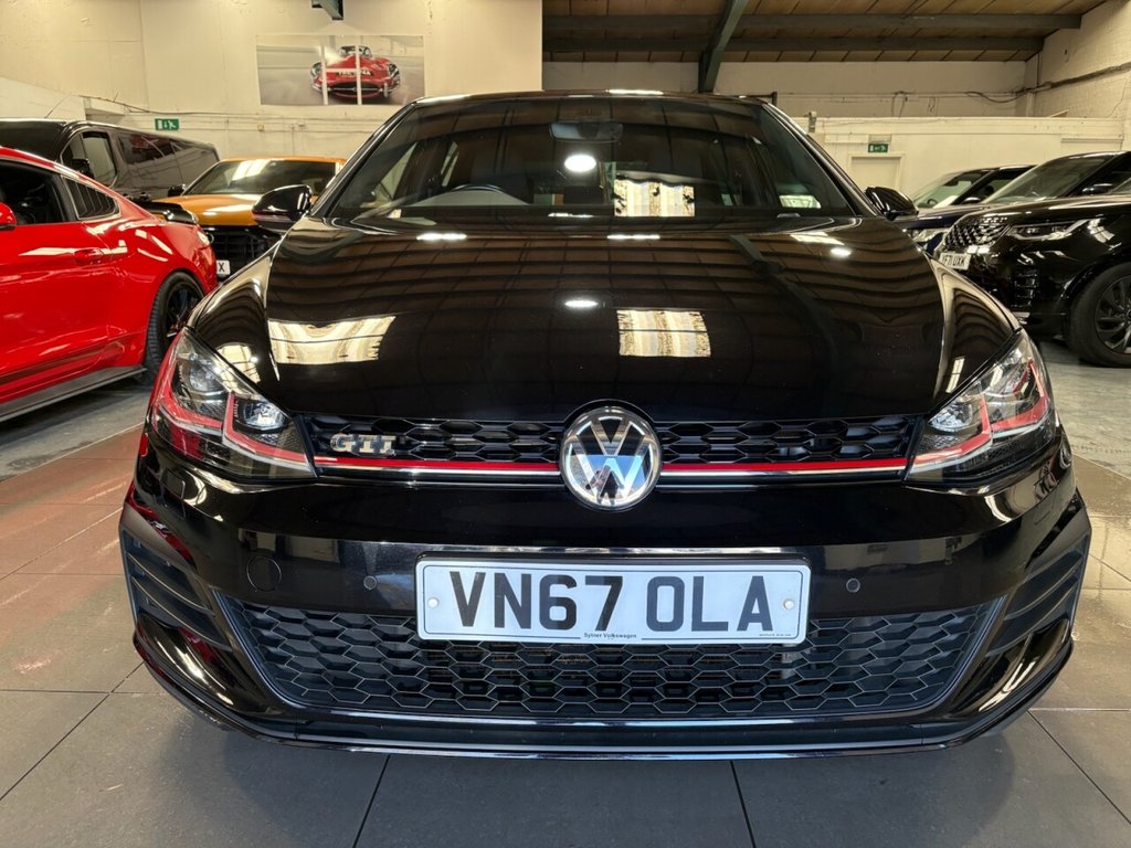 Used Volkswagen Golf 2017 for sale - 77820961: Photo 3