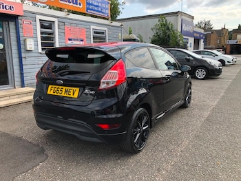 Used Ford Fiesta 2015 for sale - 75375985: Photo