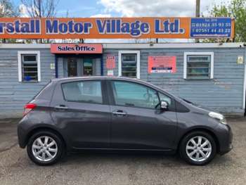 Used Toyota Yaris 2013 for sale - 74438617: Photo