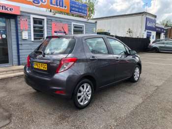 Used Toyota Yaris 2013 for sale - 74438617: Photo