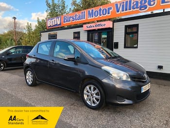 Used Toyota Yaris 2013 for sale - 79724222: Photo