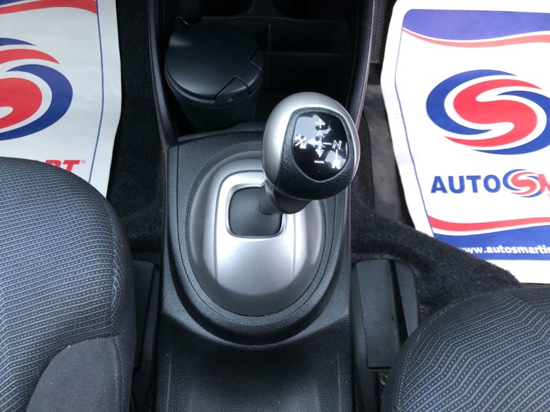 Used Honda Jazz 2010 for sale - 77452712: Photo 13