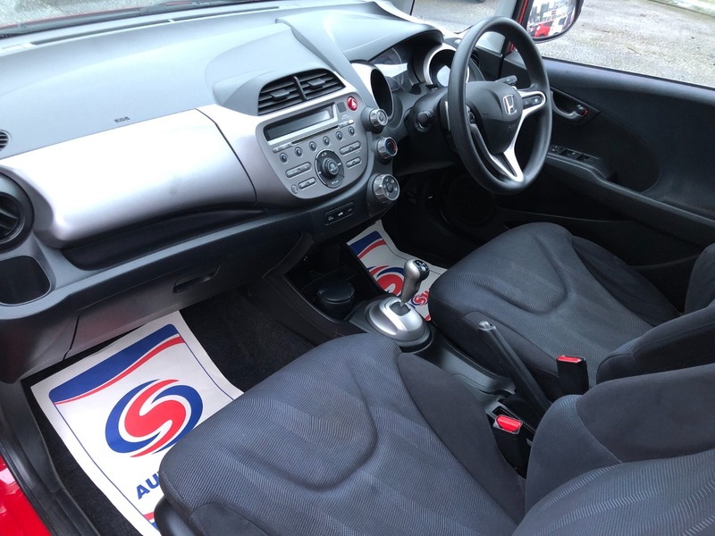 Used Honda Jazz 2010 for sale - 77452712: Photo 15