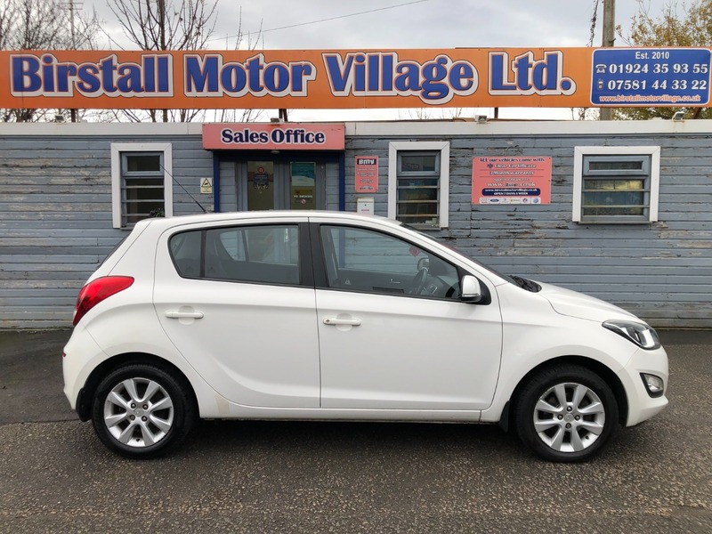 Used Hyundai i20 2012 for sale - 76712181: Photo 3