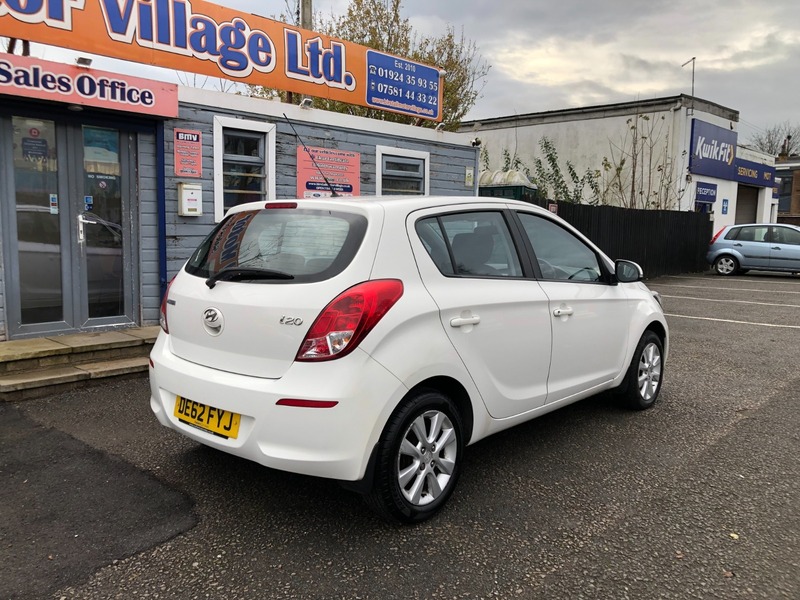 Used Hyundai i20 2012 for sale - 76712181: Photo 4