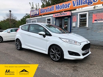 Used Ford Fiesta 2017 for sale - 75897690: Photo