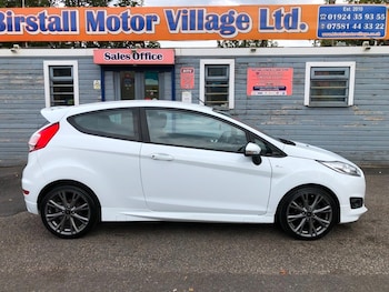 Used Ford Fiesta 2017 for sale - 75897690: Photo