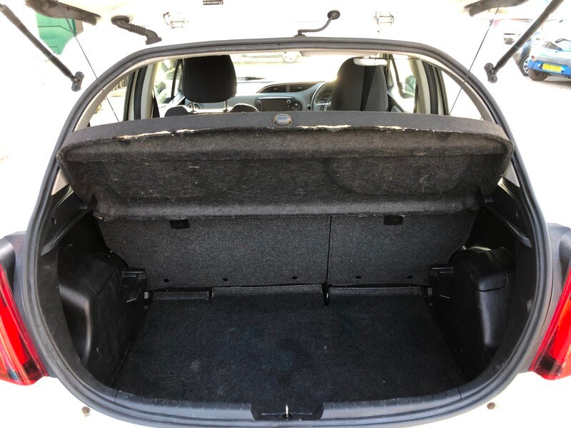 Used Toyota Yaris 2015 for sale - 77668113: Photo 20