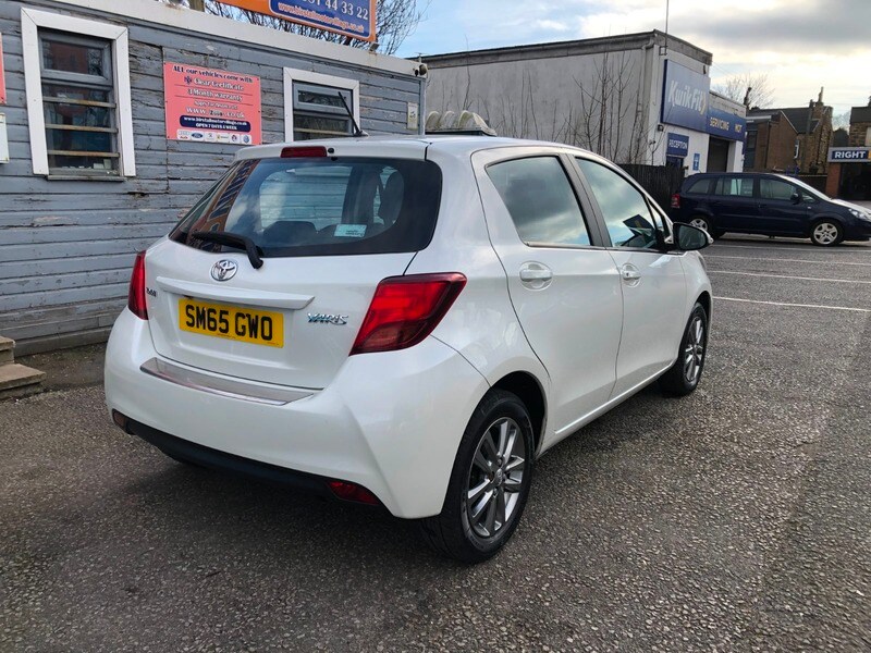 Used Toyota Yaris 2015 for sale - 77668113: Photo 6