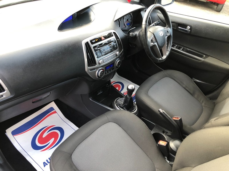 Used Hyundai i20 2014 for sale - 76520873: Photo 16