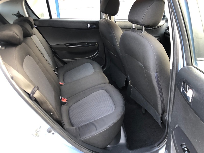 Used Hyundai i20 2014 for sale - 76520873: Photo 17