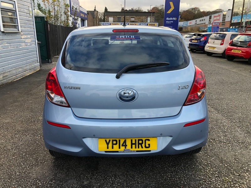 Used Hyundai i20 2014 for sale - 76520873: Photo 4
