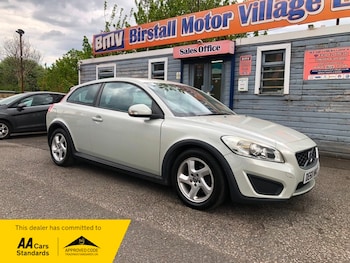 Used Volvo C30 2010 for sale - 78444139: Photo