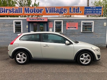 Used Volvo C30 2010 for sale - 78444139: Photo