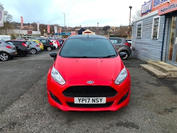 Used Ford Fiesta 2017 for sale - 76665888: Photo