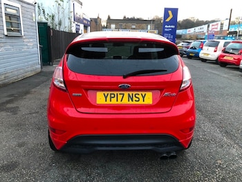 Used Ford Fiesta 2017 for sale - 76665888: Photo