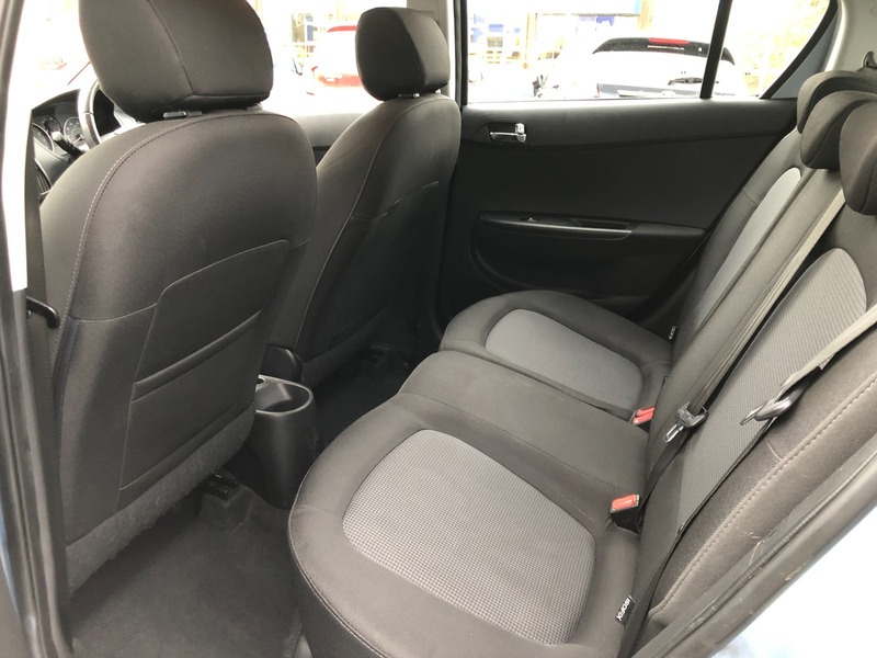 Used Hyundai i20 2013 for sale - 76712231: Photo 18