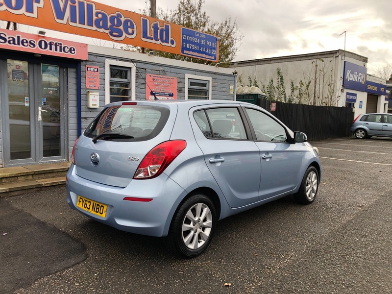 Used Hyundai i20 2013 for sale - 76712231: Photo 4