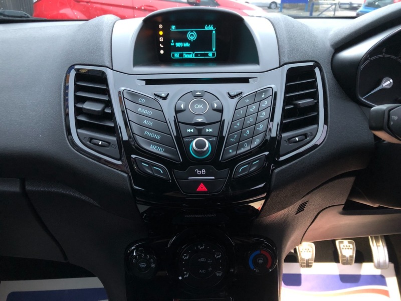 Used Ford Fiesta 2014 for sale - 76712224: Photo 11