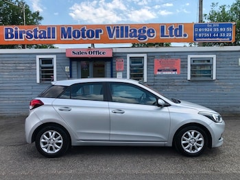 Used Hyundai i20 2018 for sale - 78702969: Photo