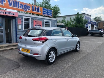 Used Hyundai i20 2018 for sale - 78702969: Photo
