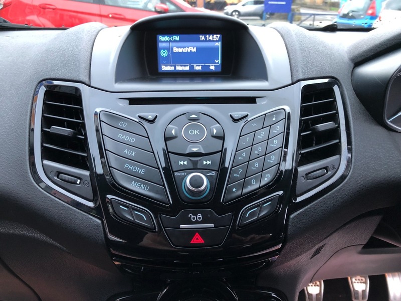 Used Ford Fiesta 2016 for sale - 76712226: Photo 12