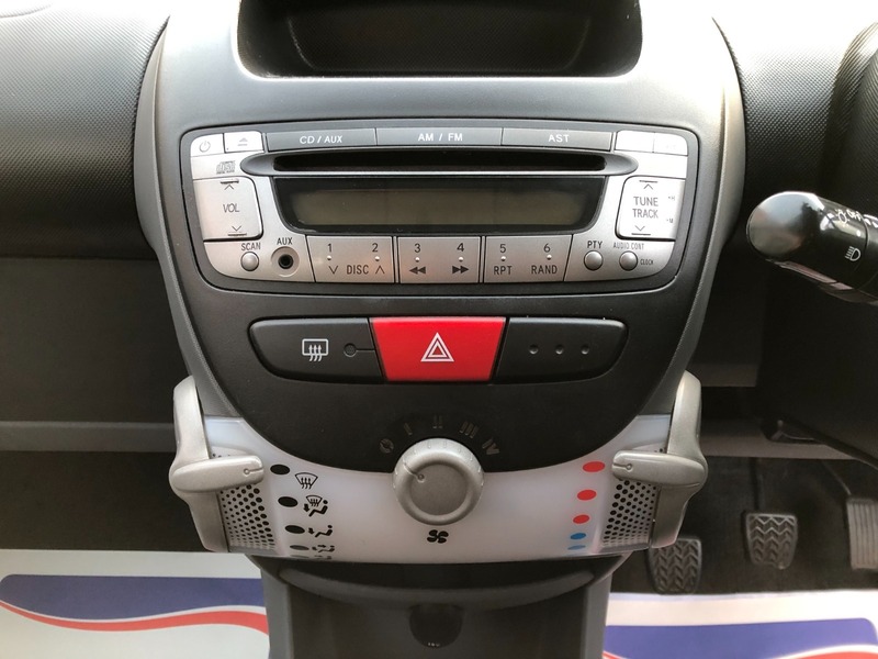 Used Peugeot 107 2011 for sale - 76934957: Photo 12