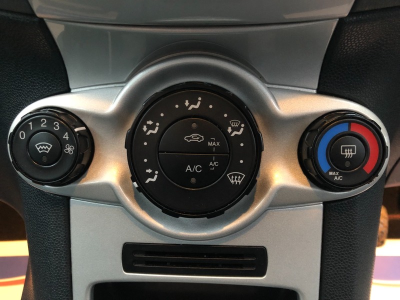 Used Ford Fiesta 2010 for sale - 77038616: Photo 11