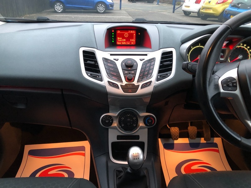 Used Ford Fiesta 2010 for sale - 77038616: Photo 9